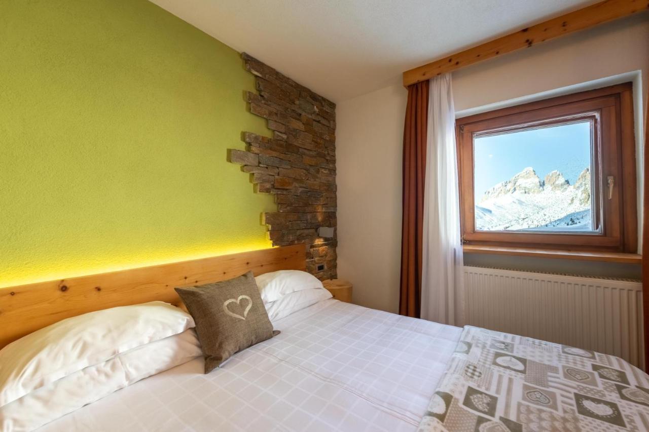 Hotel Col Di Lana Canazei Exteriör bild